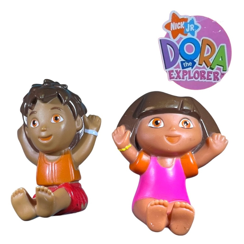 Dora the explorer floating island bathtime adventure Diego figures dolls
